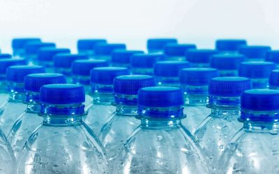 Já é possível trocar garrafas de plástico por vales de desconto