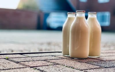 Devolução de garrafas de leite faz sucesso no Reino Unido 